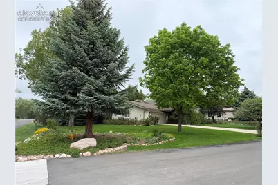 3020 Rockbrook Lane, Colorado Springs, CO 80904 - Photo 7