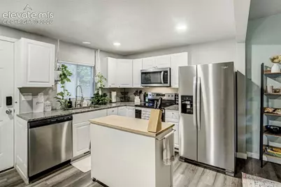 3032 W Pikes Peak Avenue, Colorado Springs, CO 80904 - Photo 3