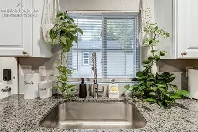 3032 W Pikes Peak Avenue, Colorado Springs, CO 80904 - Photo 5