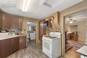 215 Washington Ave, Manitou Springs, CO 80829 - Photo 17