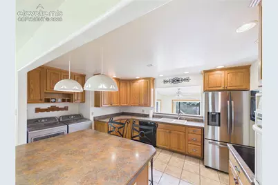 1808 Lynwood Lane, Pueblo, CO 81005 - Photo 9