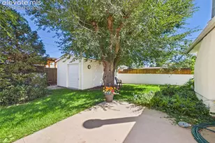 1808 Lynwood Ln, Pueblo, CO 81005 - Photo 35