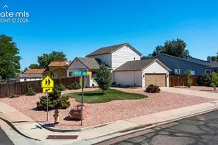 4510 Hollyridge Dr, Colorado Springs, CO 80916 - Photo 3