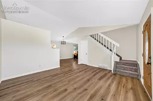 4510 Hollyridge Dr, Colorado Springs, CO 80916 - Photo 3