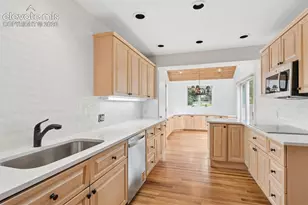 26 Oak Ave, Colorado Springs, CO 80906 - Photo 19