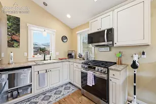 1607 W Pikes Peak Ave, Colorado Springs, CO 80904 - Photo 39
