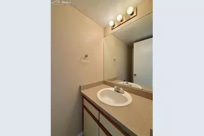 1240 Darby Street, Colorado Springs, CO 80907 - Photo 11