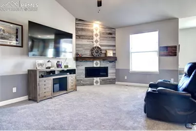 6485 Vistancia Avenue, Colorado Springs, CO 80922 - Photo 9