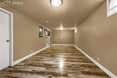 3940 Hollybrook Lane, Pueblo, CO 81005 - Photo 17