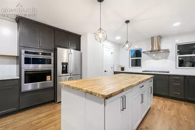 1520 Oak Hills Drive, Colorado Springs, CO 80919 - Photo 19