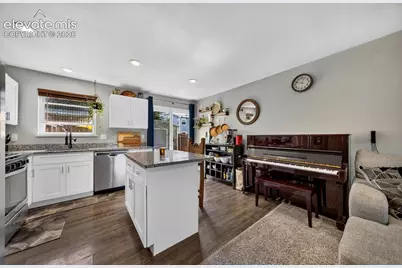 3389 Foxridge Drive, Colorado Springs, CO 80916 - Photo 11