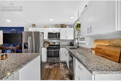 3389 Foxridge Drive, Colorado Springs, CO 80916 - Photo 13