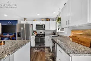 3389 Foxridge Dr, Colorado Springs, CO 80916 - Photo 13