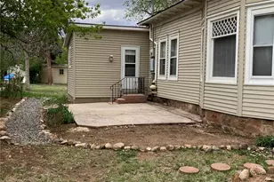 106 W Cheyenne Rd, Colorado Springs, CO 80906 - Photo 3