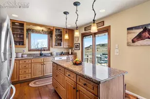 12360 Mesa View Rd, Larkspur, CO 80118 - Photo 9