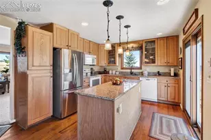 12360 Mesa View Rd, Larkspur, CO 80118 - Photo 7