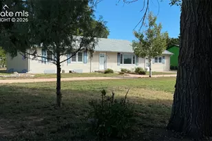 408 W Beatty Ave, Yuma, CO 80906 - Photo 1
