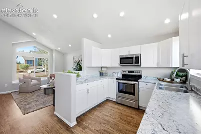 3490 Mountainside Drive, Colorado Springs, CO 80918 - Photo 9