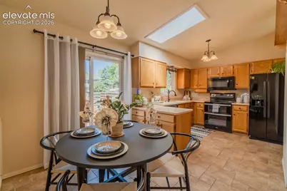6870 Riverwood Lane, Colorado Springs, CO 80918 - Photo 9