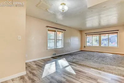 27 Bonfoy Avenue, Colorado Springs, CO 80909 - Photo 11