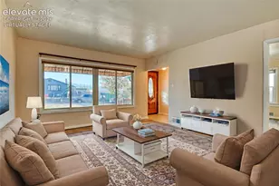 27 Bonfoy Ave, Colorado Springs, CO 80909 - Photo 3
