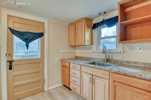 27 Bonfoy Ave, Colorado Springs, CO 80909 - Photo 27