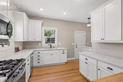 1504 W Cucharras Street, Colorado Springs, CO 80904 - Photo 9