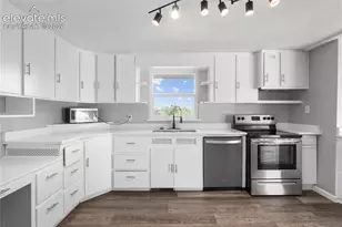 1606 Navajo Cir, Colorado Springs, CO 80905 - Photo 9