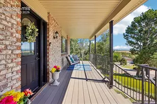 5368 W Cliff Point Circle, Colorado Springs, CO 80919 - Photo 3