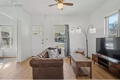 808 E Monument Street, Colorado Springs, CO 80903 - Photo 9