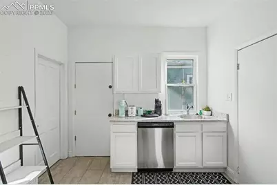 808 E Monument Street, Colorado Springs, CO 80903 - Photo 21