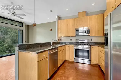 823 E Cucharras Street, Colorado Springs, CO 80903 - Photo 5