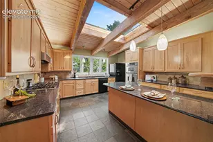 2230 Mesa Rd, Colorado Springs, CO 80904 - Photo 11