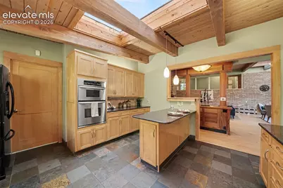 2230 Mesa Road, Colorado Springs, CO 80904 - Photo 13