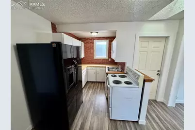 802 N Walnut Street, Colorado Springs, CO 80905 - Photo 15