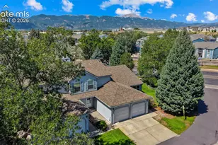 1367 Firefly Cir, Colorado Springs, CO 80916 - Photo 3