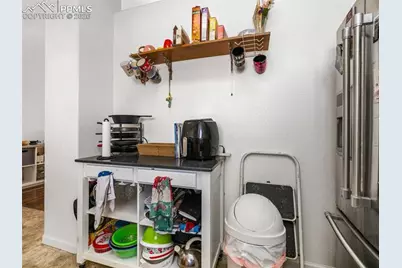 734 S Legend Lane, Pueblo, CO 81007 - Photo 9
