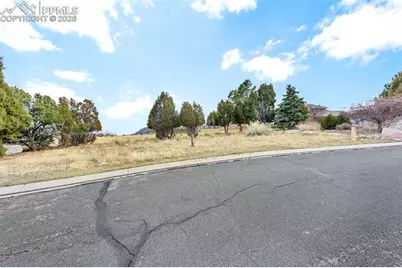 3610 Twisted Oak Circle, Colorado Springs, CO 80904 - Photo 15