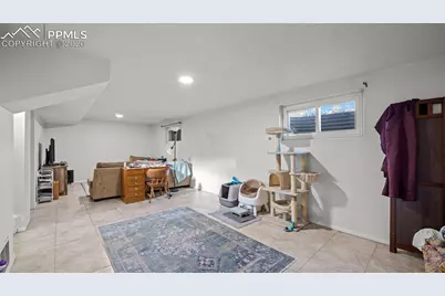 946 Hutchinson Drive, Colorado Springs, CO 80910 - Photo 17