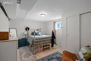 946 Hutchinson Dr, Colorado Springs, CO 80910 - Photo 15