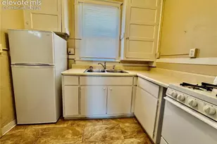 204 W 15th St, Pueblo, CO 81003 - Photo 19