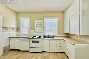 204 W 15th St, Pueblo, CO 81003 - Photo 23