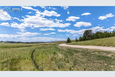 10957 Alamar Way, Colorado Springs, CO 80908 - Photo 13
