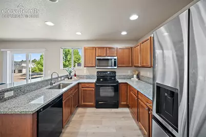 7604 Autumn Knoll Drive, Colorado Springs, CO 80922 - Photo 5