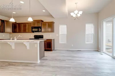 8561 Perkins Lane, Colorado Springs, CO 80925 - Photo 7