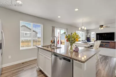 10384 Horton Drive, Colorado Springs, CO 80925 - Photo 11
