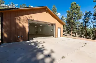 457 Stonehenge Dr, Florissant, CO 80816 - Photo 5