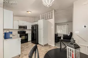 3310 Bridgewater Dr, Colorado Springs, CO 80916 - Photo 11