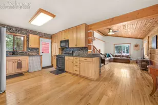 18 Holiday Dr, Woodland Park, CO 80863 - Photo 5