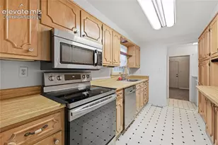 2212 Glenn Summer Rd, Colorado Springs, CO 80909 - Photo 17
